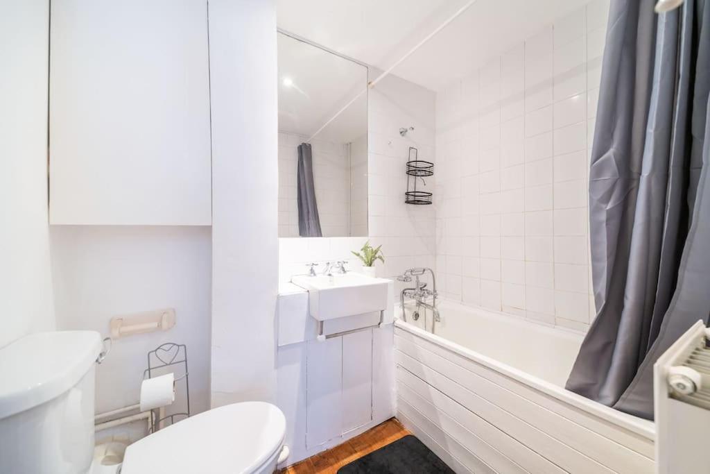 Beautiful One Bedroom Flat In Tavistock Place Londra Exterior foto